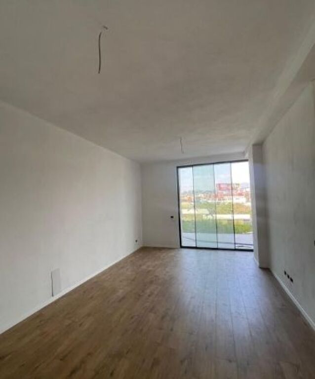 Shitet apartament 1+1 – stil modern dhe zonë e qetë