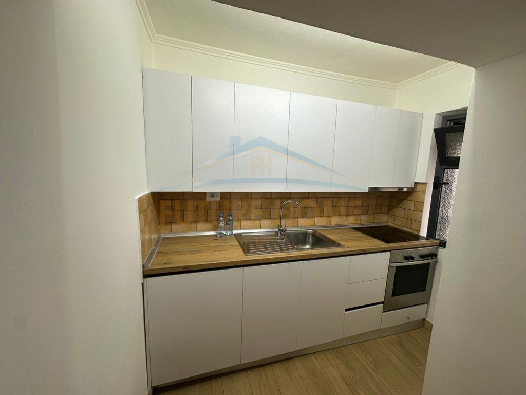 Qera, Apartament 1+1, Myslym Shyri, Tiranë