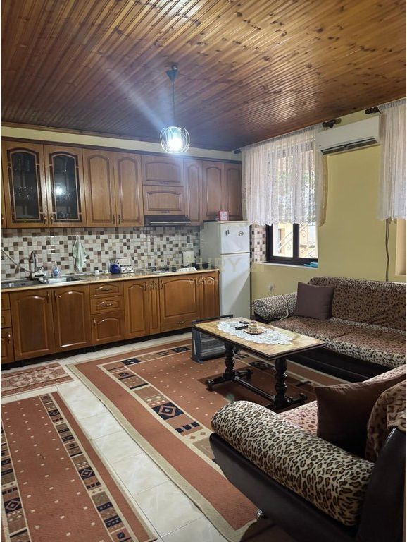 Shtëpi private dy kateshe per shitje prane Kolegjit Turk, Shkodër 135,000 €