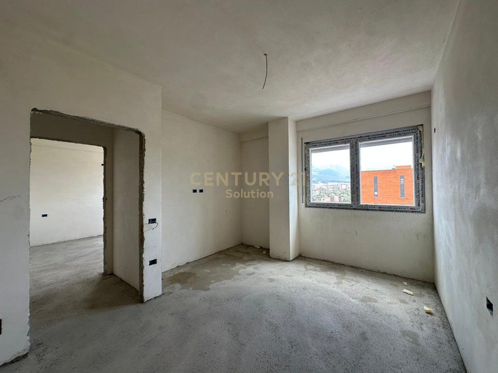 VENDESI APPARTAMENTO 2+1 A PASKUQAN