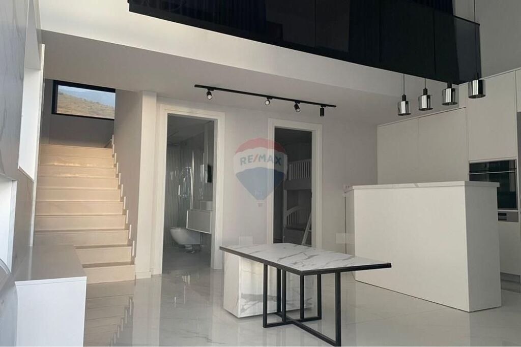 🏡 Dupleks për Shitje – Jonufër / Radhimë, Vlorë