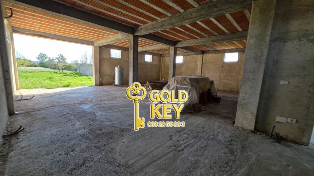 🏢✨ SHITET VIL 3-KATËSHE NË ZONËN E SHIJAKUT ✨🏢