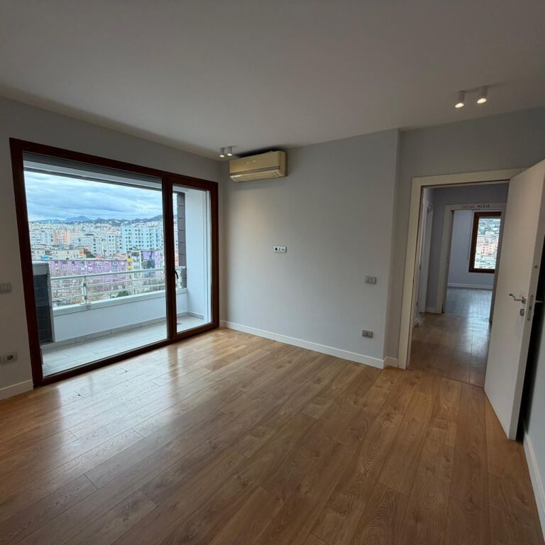 🏡 Jepet ambinet per zyre me qira te Kompleksi Delijorgji