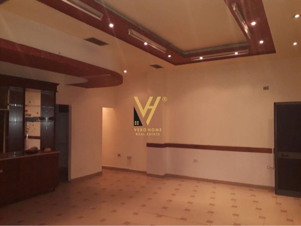 NEGOZIO IN VENDITA 46 M2 A CITTÀ STUDENTESCA 120.000 EURO