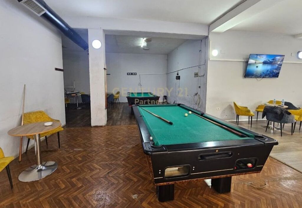 Commercial space for rent, Siri Kodra