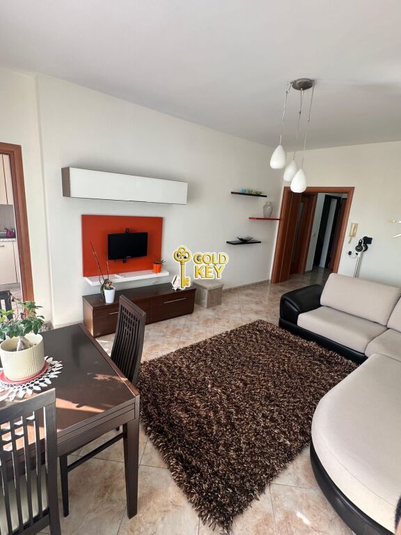 🏡 APARTAMENT ME QERA 1+1 – Qendër, Sotir Noka, Durrës