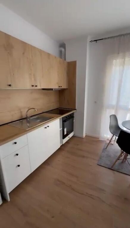 Jepet me Qera  Apartament 1+1 Mine Peza