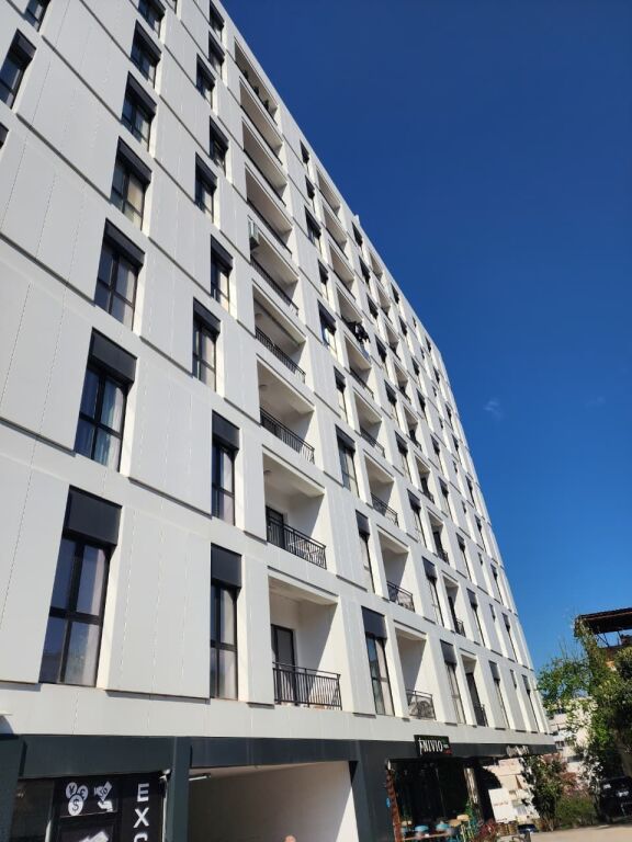 🟢 Shitet: Ultra 2+1+2wc &amp;Ballk. (📍Kompl. ARLIS - FARMACIA 10 ) Sip. 115m² Totalisht e Investuar, Kati 5 , Çmimi 270,000€ ✨️ + GARAZHD 27,000€