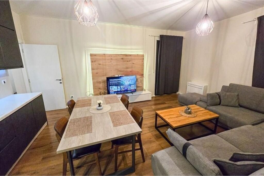 Apartament 2+1 me qira – Pazari i Ri