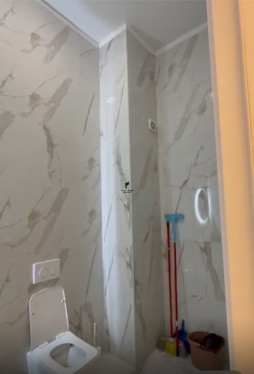 VENDESI APPARTAMENTO 2+1 VIA DIBRA 270.000 EURO FH-66052