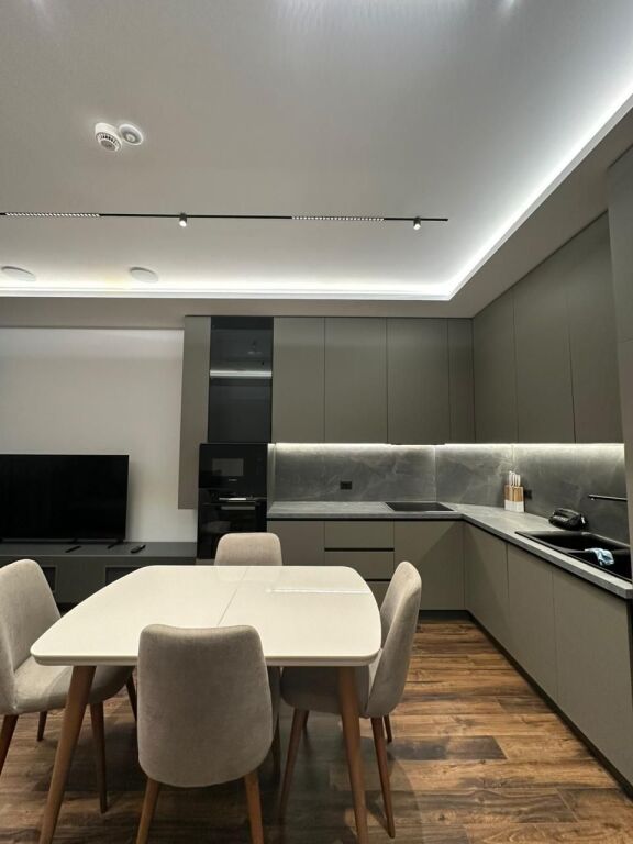 SUPER APARTAMENT 1+1 PER QERA TEK STADIUMI AIR ALBANIA