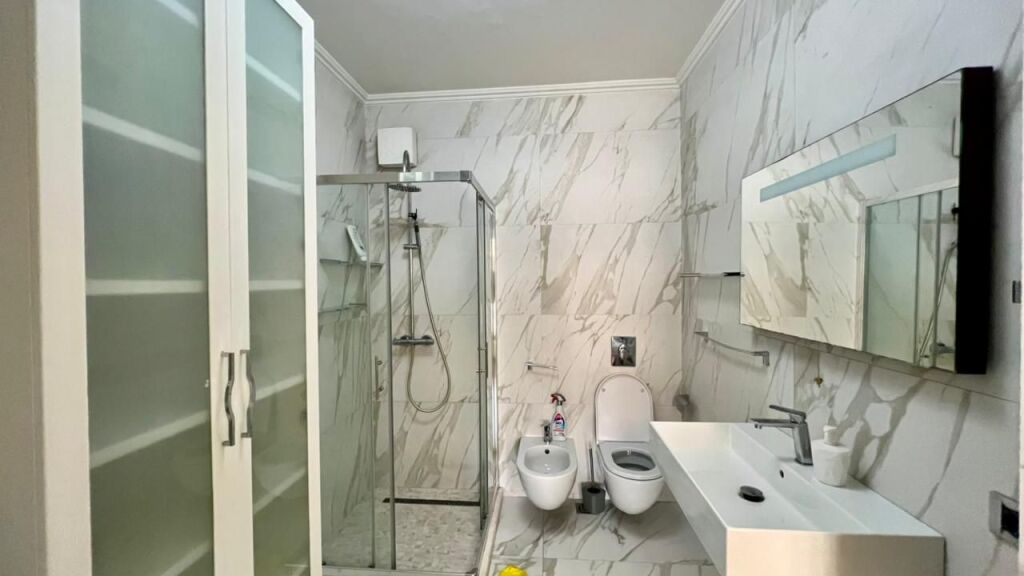 In Affitto: Appartamento 3+1 + 2 Bagni + 1 Posto Auto 🅿️ | 📍Giardino Zoologico (Palazzo Pavaroti) - €1.200 - 6° Piano - 145 m² || A 4 minuti a piedi dal Lago Artificiale 🏃🏻‍♂️