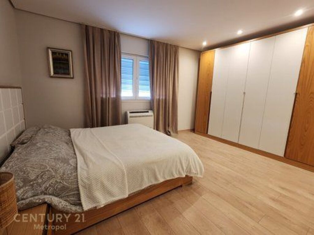 Apartament 3+1+2 tualete per qira Kopshti Botanik!