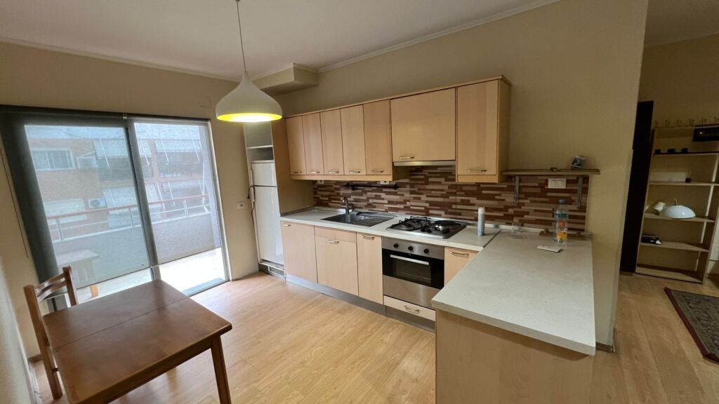 VENDESI APPARTAMENTO 2+1 A ASTIR