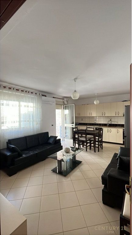 Jepet me qira apartament 1+1 tek Liqeni i Thate.