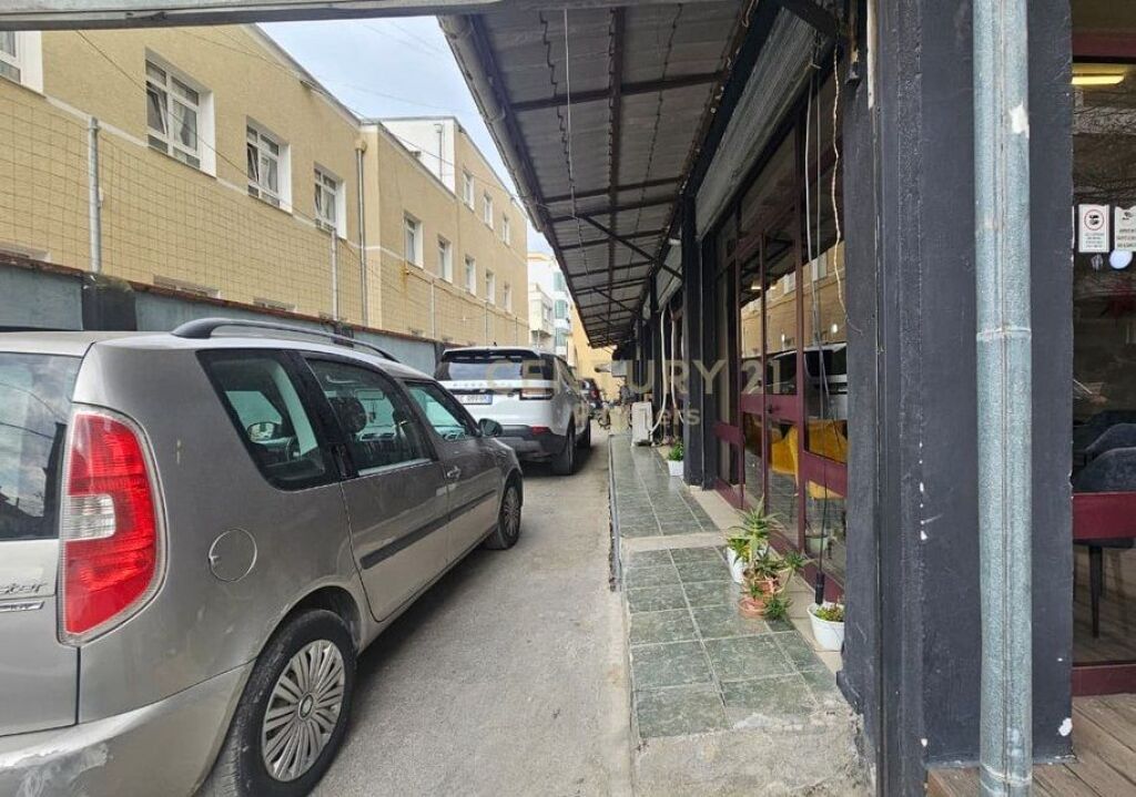 Commercial space for rent, Siri Kodra