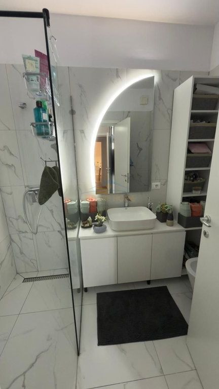 Shitet, Apartament 2+1+Post Parkimi, Rruga Jordan Misja, Tirane.