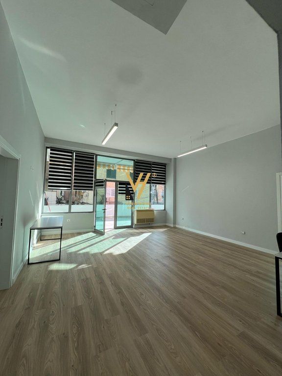 UFFICIO 150 M2 IN AFFITTO PRESSO IL COMUNE DI PARIGI 1.700 EURO