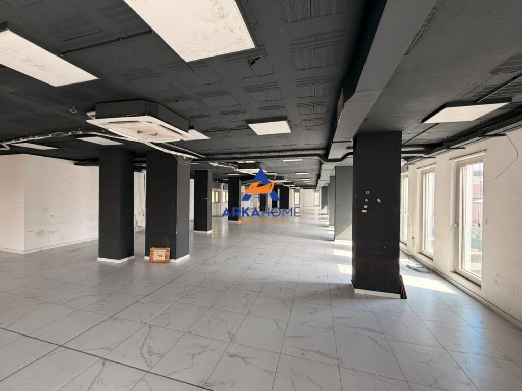 OFFICE SPACE FOR RENT 1077M2 "AT ZOGU I ZI" 15,000 EURO NEGOTIABLE