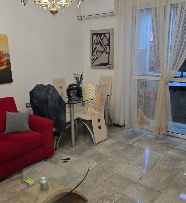 Affitto, Appartamento 2+1, Via Dibra/ Medreseja, 55.000 Lek