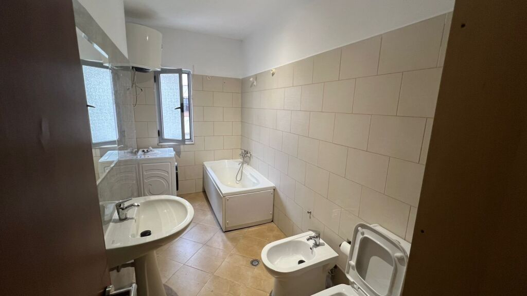 VENDESI APPARTAMENTO 2+1 A ASTIR