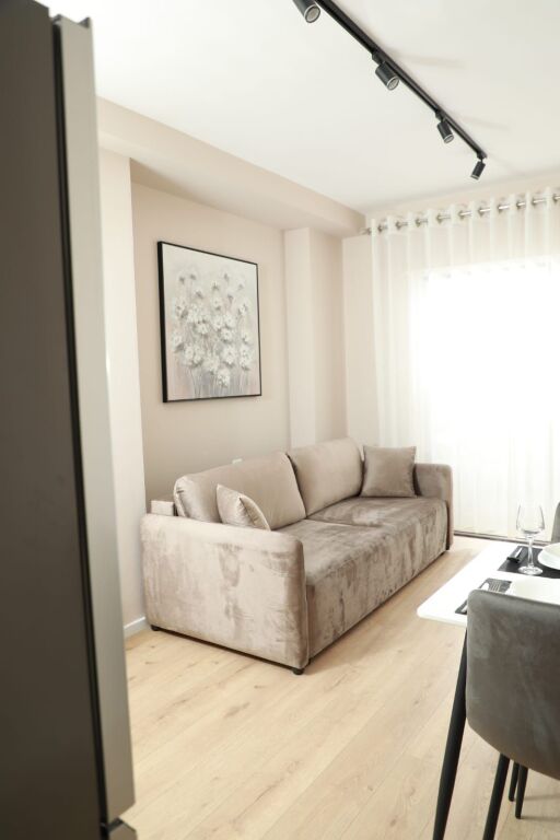 Apartament 1+1 për Qira – Vollga, Durrës 🌊