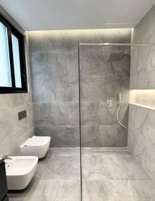 📌Villa for Sale – Dry Lake