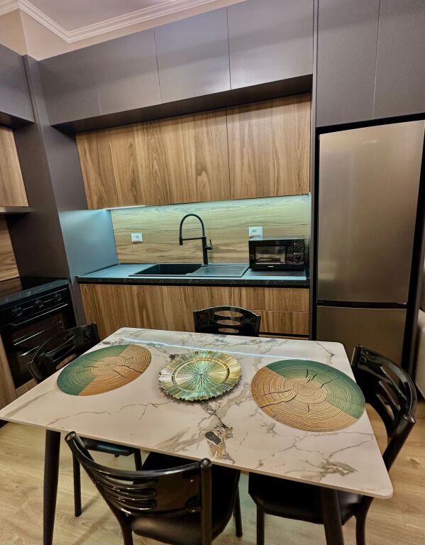 Jepet  me qira 1+1 🏷️45.000Leke Mangalem Ali Dem