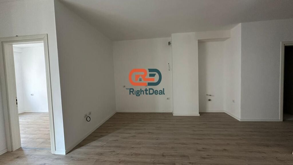 Ne Laprake, Tek Kompleksi E 88, Jepet Me Qira Apartament 1+1+Post Parkimi, Me Planimetri Perfekte!!