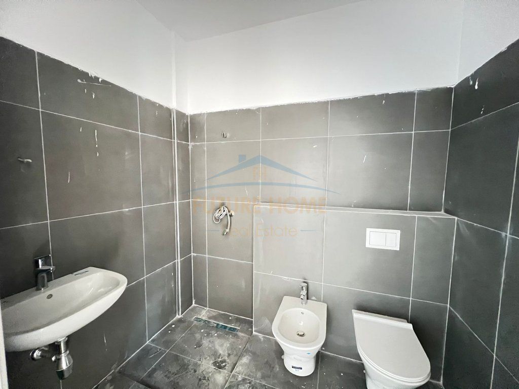 Shitet apartament 2+1+2+post parkimi Kompleksi Asl 2