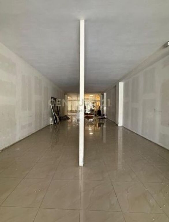 Multifunctional commercial space for rent