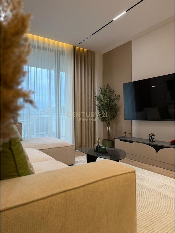 Super Appartamento 2+1+2 in Affitto presso Golden Tower – Via Mine Peza, Tirana