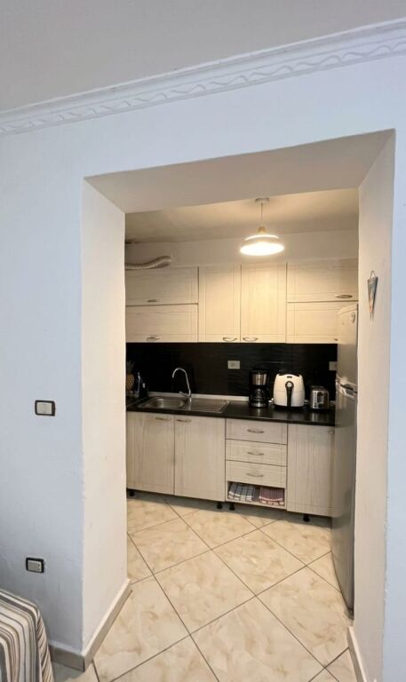 Apartment 2+1 for sale near the school Kushtimi i Liris in Ali Dem!