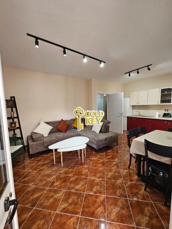 🏡 SHITET APARTAMENT 1+1 + BALLKON – SHKËMBI I KAVAJËS