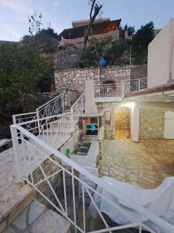 Maisonette në fshatin Piqeras