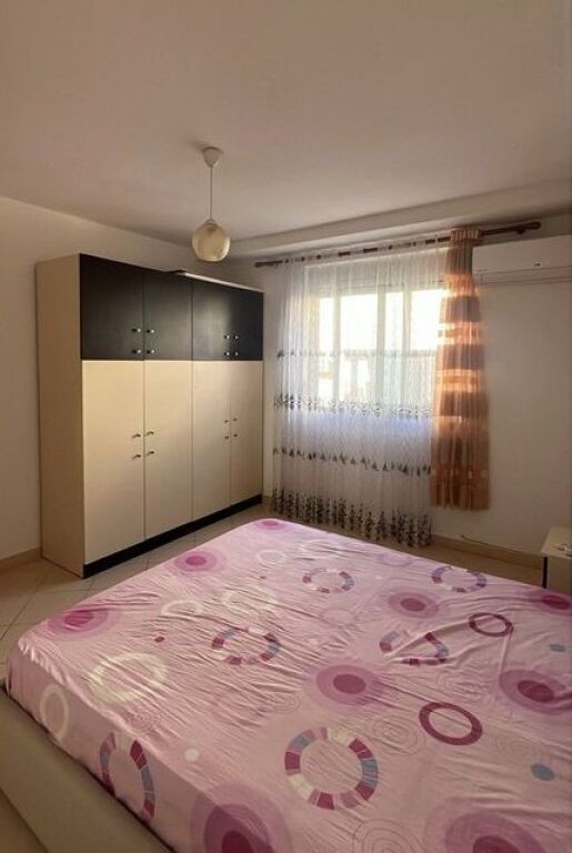Apartament 1+1 me qira tek Liqeni i Thate