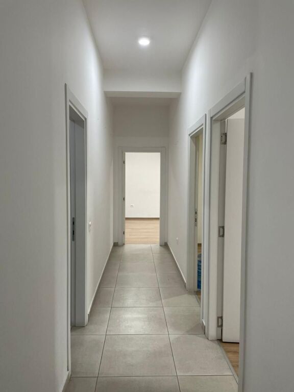 Office space for rent - 21 Dhjetori