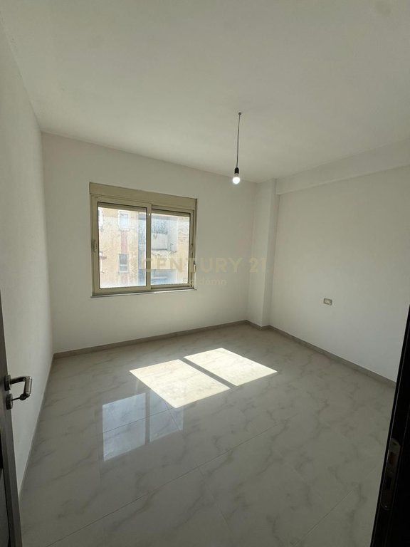 Appartamento 2+1+2 In Affitto nel Centro di Durrës !