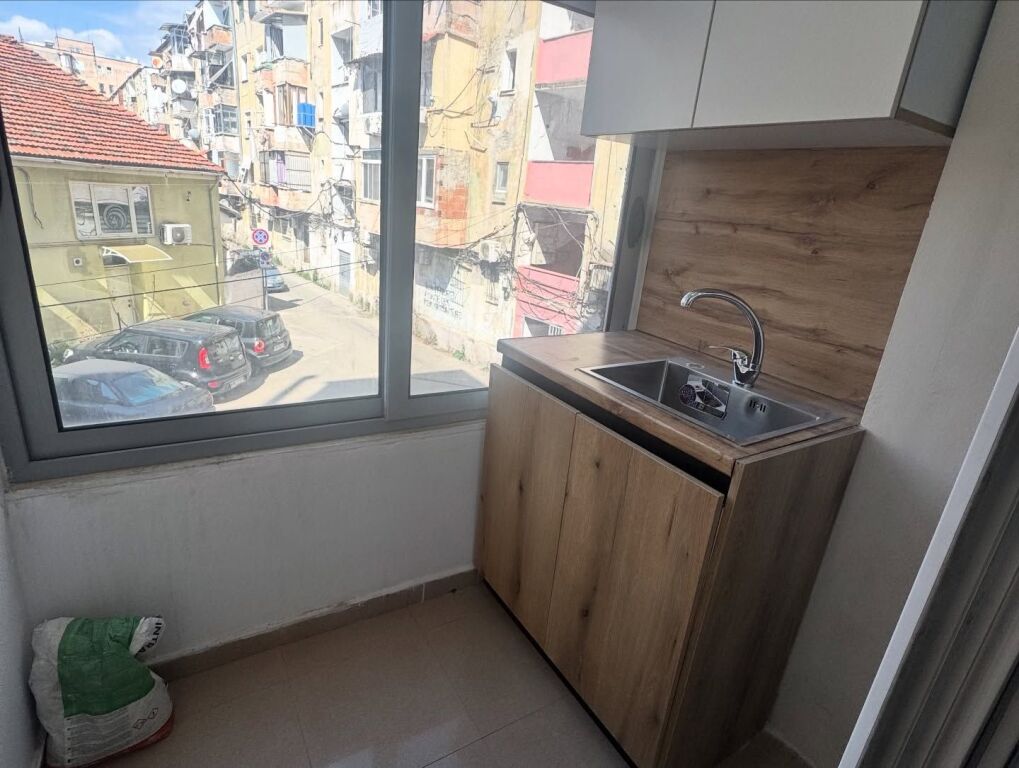 🏡 Apartment 2+1 for Rent – Vasil Shanto Crossroad