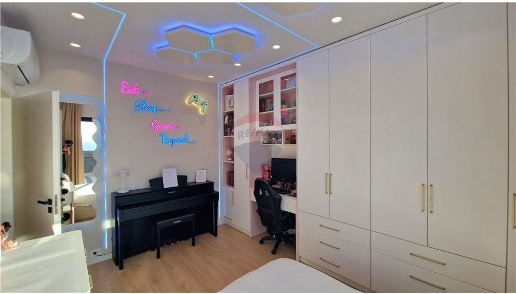 Apartament ne shitje , Uji i Ftohte