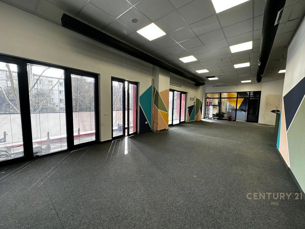 JAPIM ME QIRA AMBIENT PER ZYRA, ARLIS FARMACIA 10