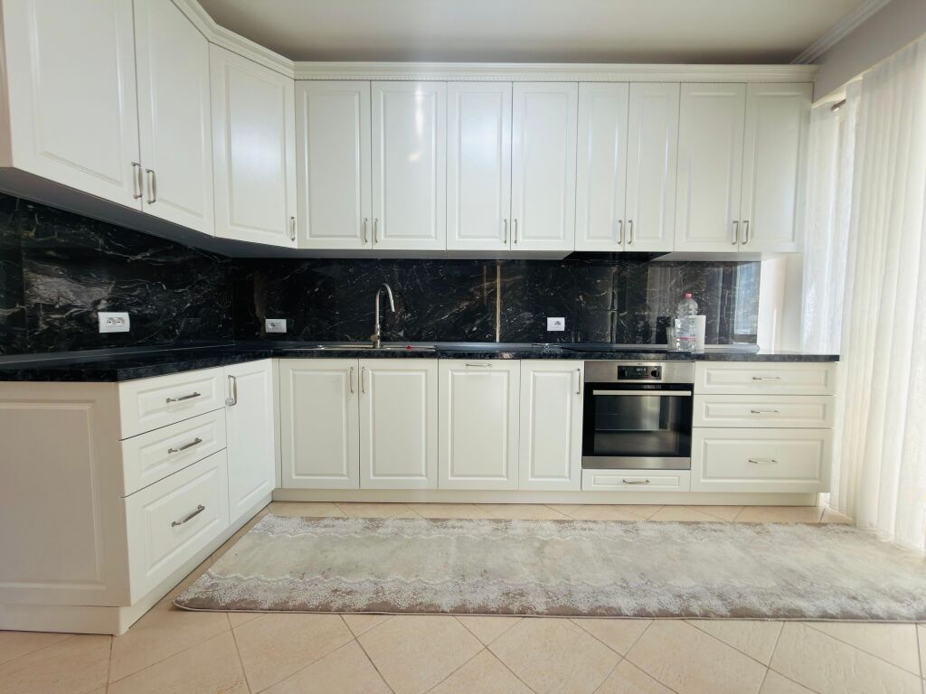 Apartament 2+1 me qira! Selvia