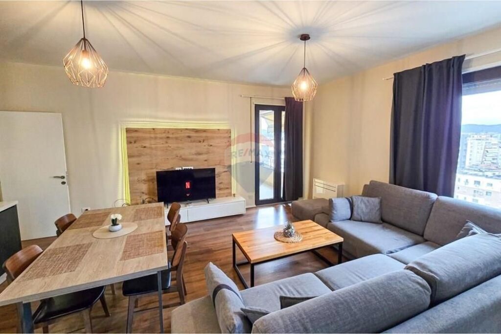 Apartament 2+1 me qira – Pazari i Ri