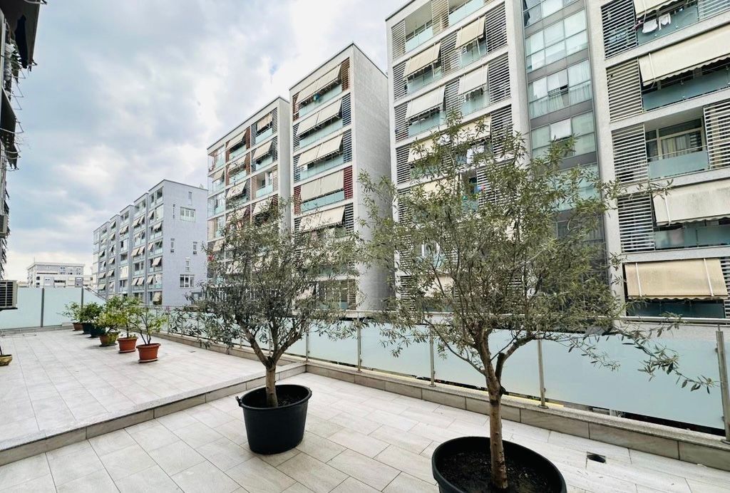 Ambient Per Qira Tek Kika 2 Komuna E Parisit