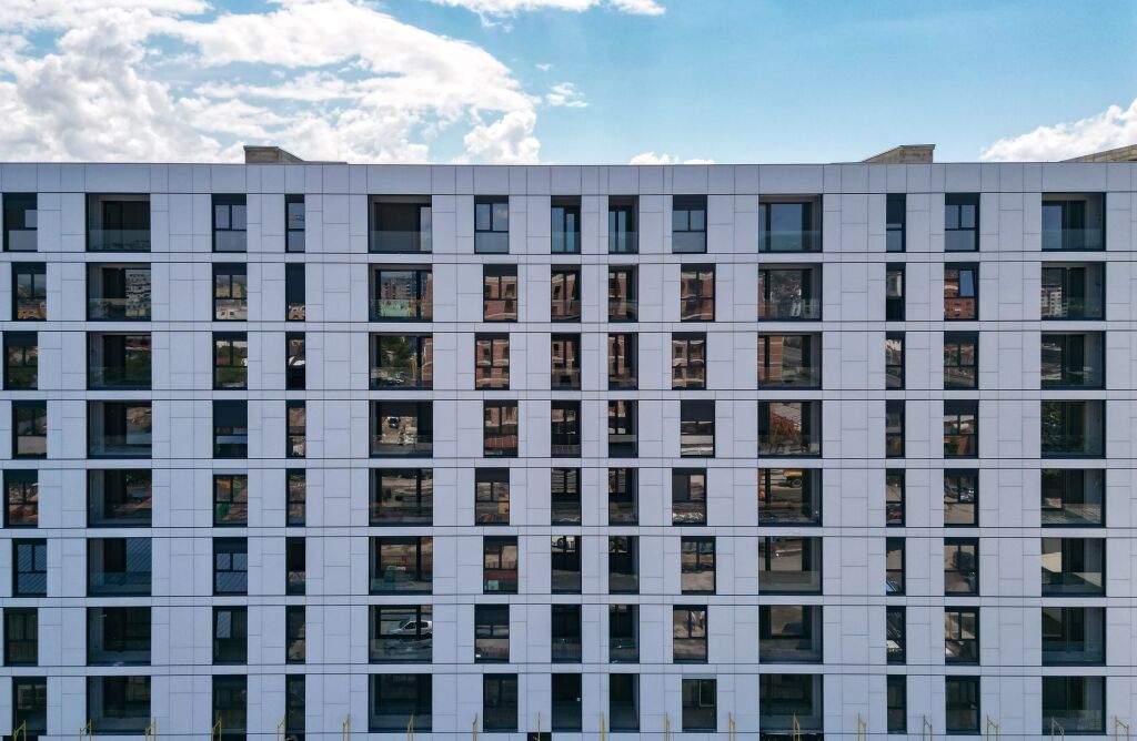 📌 Shitet apartament 2+1 tek Akses Tirana