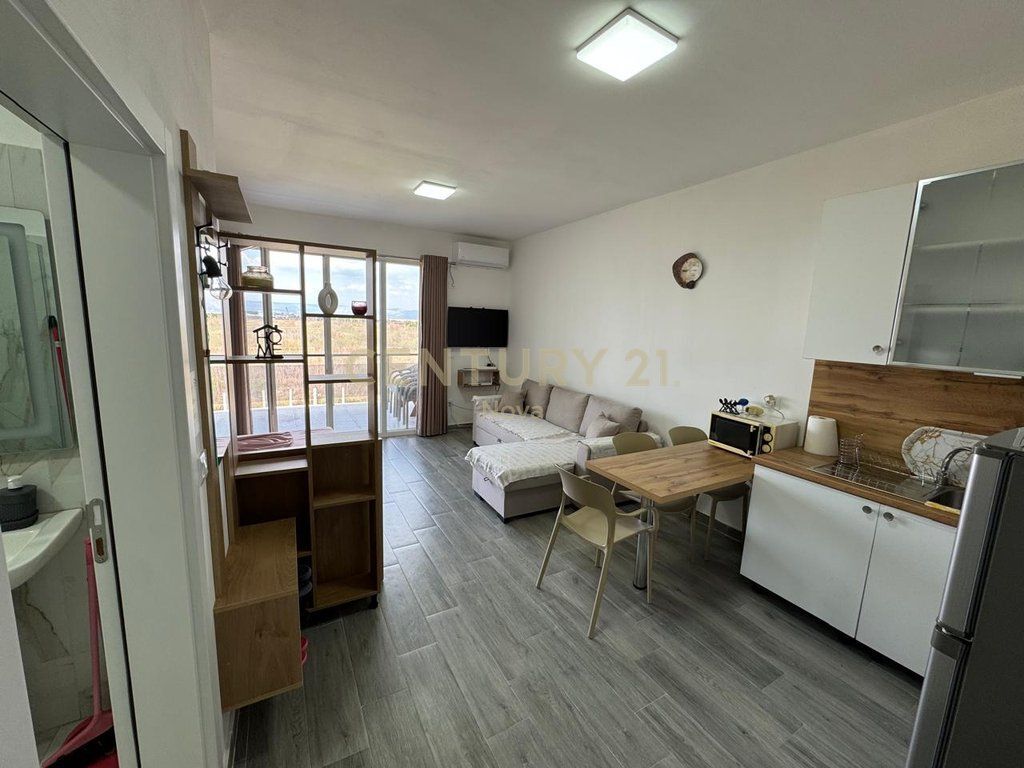 Garsoniere ne Tale 150m larg detit E mobiluar ne detaje 80,000 €