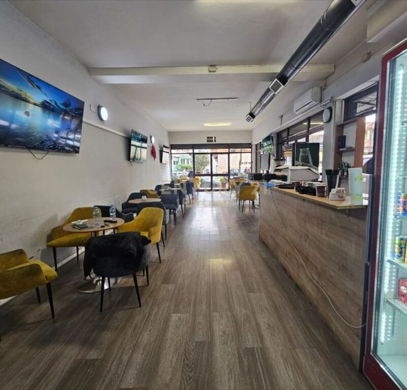 Commercial space for rent on Siri Kodra street! 1,800 € /Month Total area 165m2