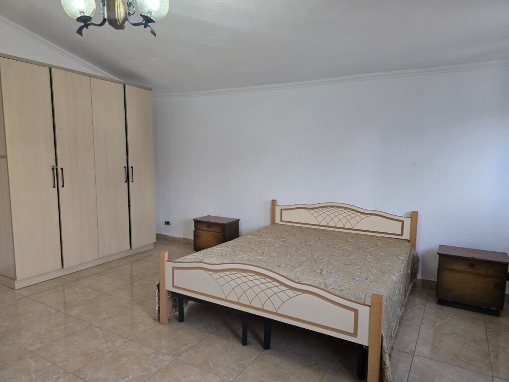 Jepet me qera apart 2+1 te Rr. E Durresit