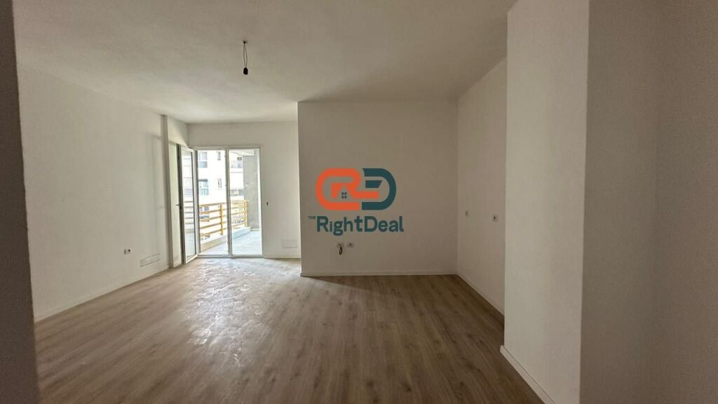 Ne Laprake, Tek Kompleksi E 88, Jepet Me Qira Apartament 1+1+Post Parkimi, Me Planimetri Perfekte!!