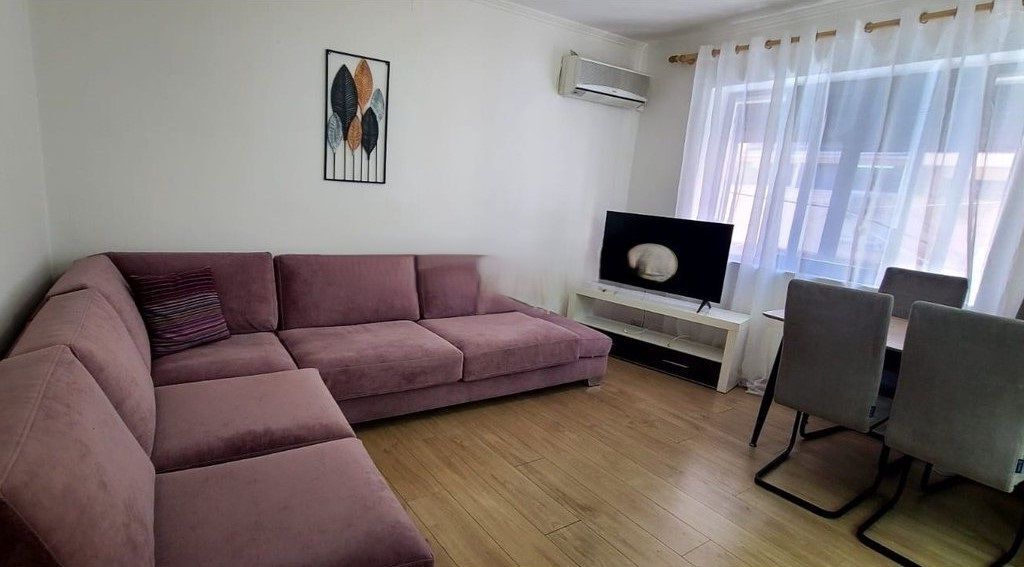 Jepet me qira – Apartament 1+1 në Rrugën Myslym Shyri